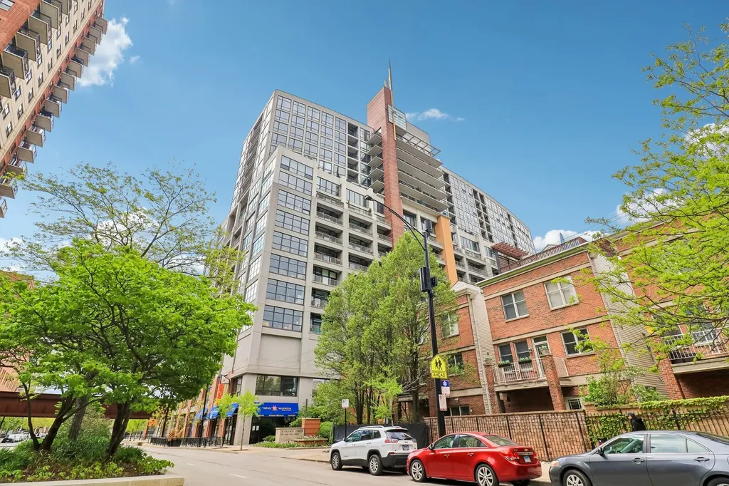 1530 South State Street Chicago IL 60605