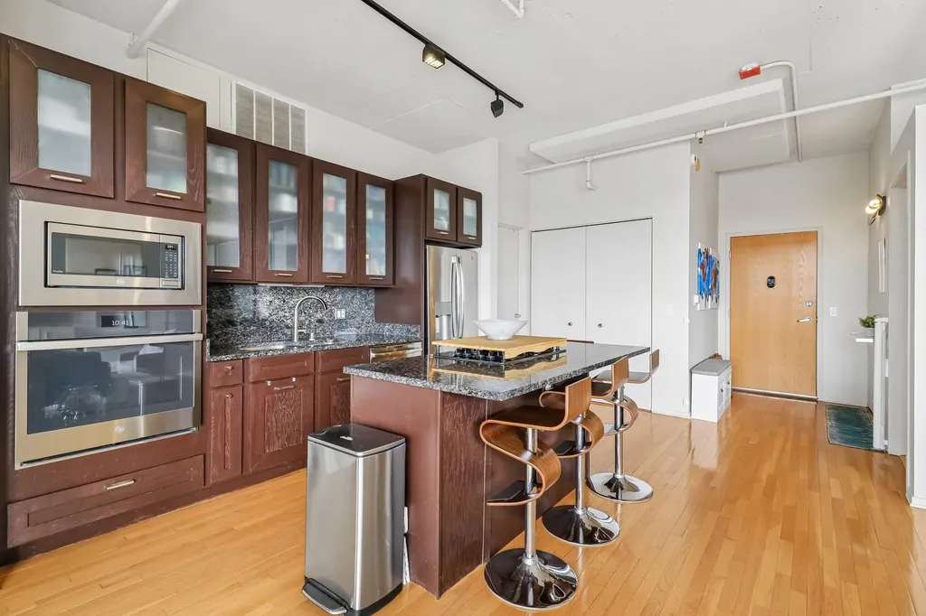 1530 South State Street Chicago IL 60605