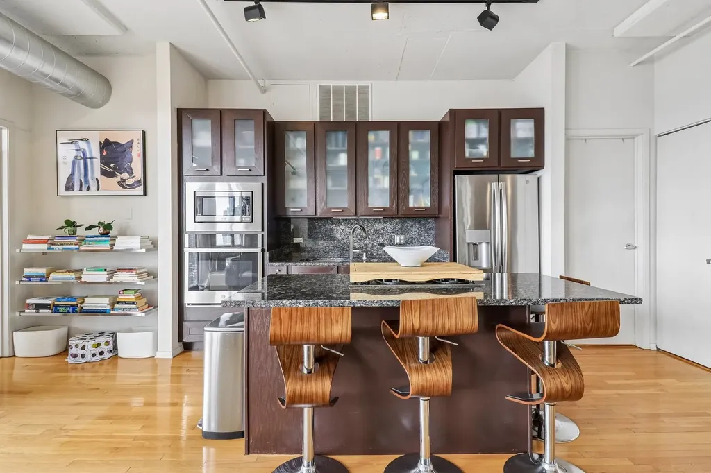 1530 South State Street Chicago IL 60605