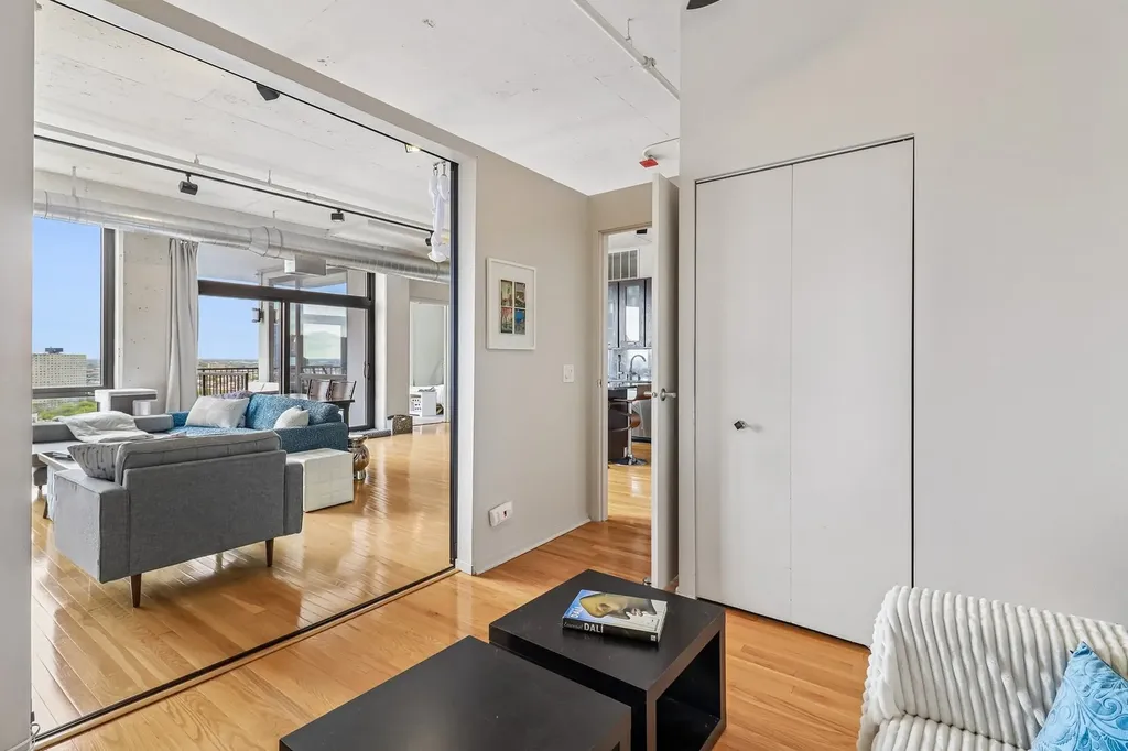 1530 South State Street Chicago IL 60605