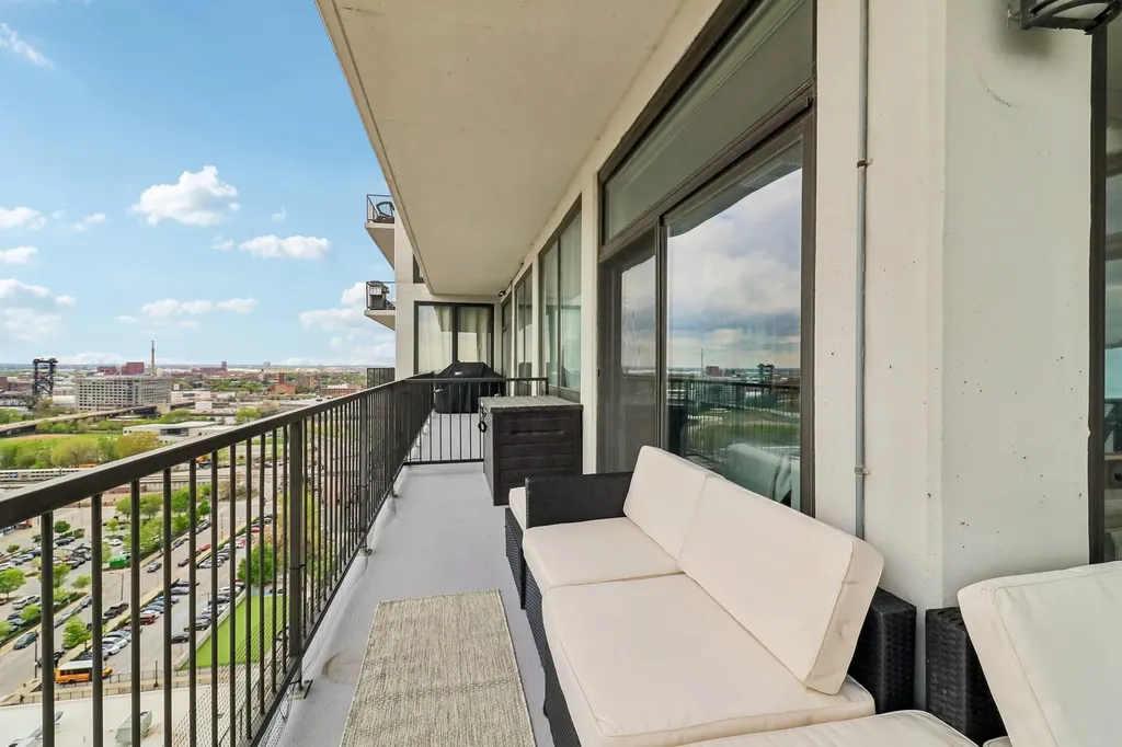 1530 South State Street Chicago IL 60605