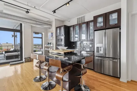 1530 South State Street Chicago IL 60605