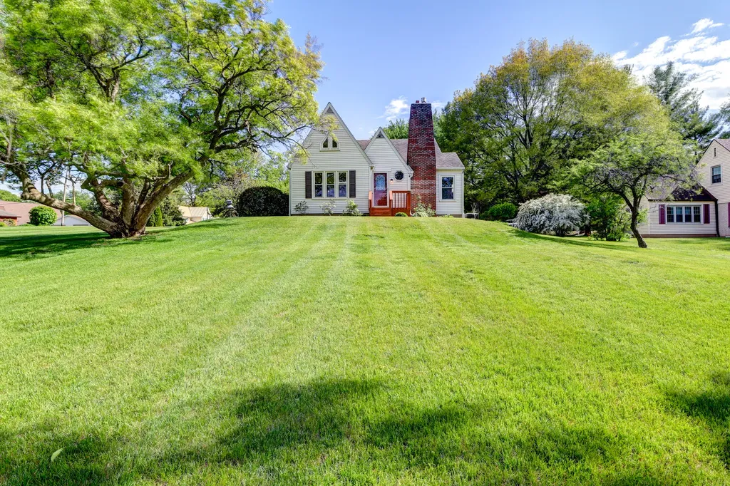 313 West 2nd Street Prophetstown IL 61277