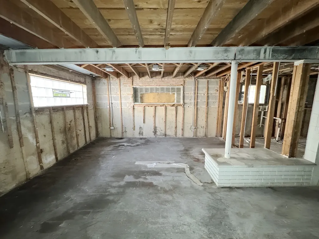 9633 South Princeton Avenue Chicago IL 60628