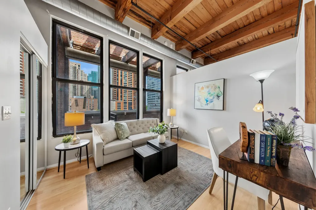 1243 South Wabash Avenue Chicago IL 60605