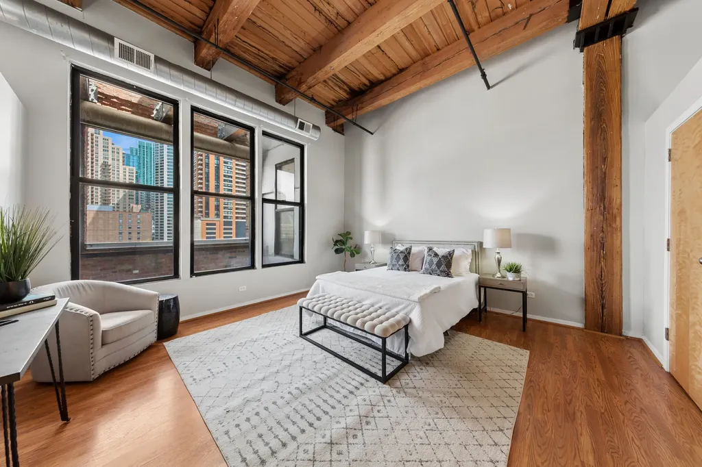 1243 South Wabash Avenue Chicago IL 60605