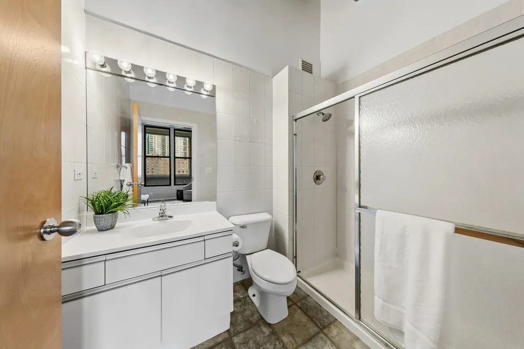 1243 South Wabash Avenue Chicago IL 60605
