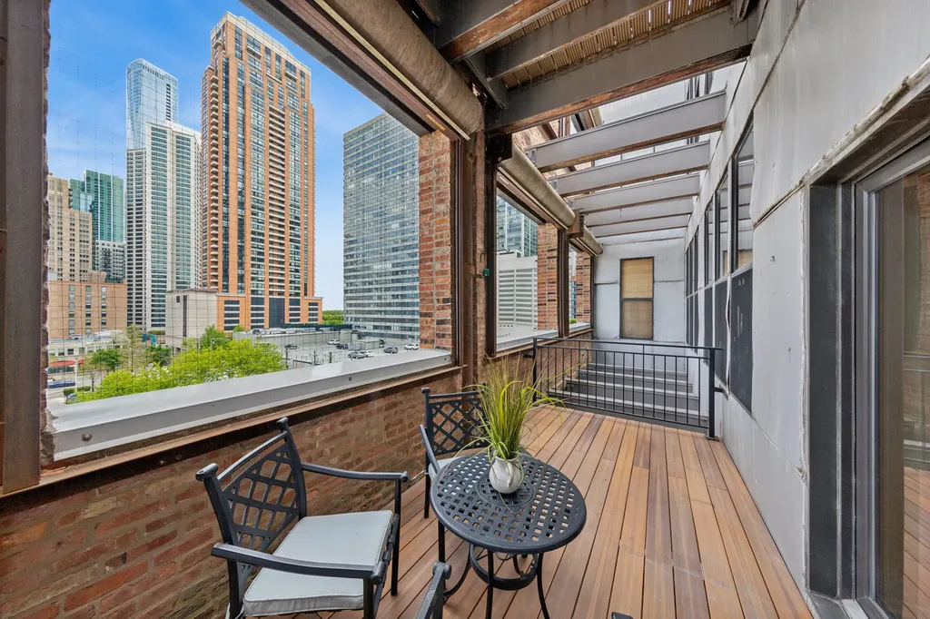 1243 South Wabash Avenue Chicago IL 60605