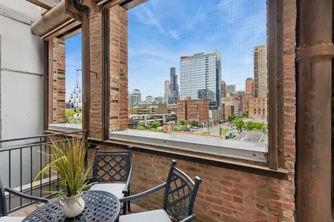 1243 South Wabash Avenue Chicago IL 60605