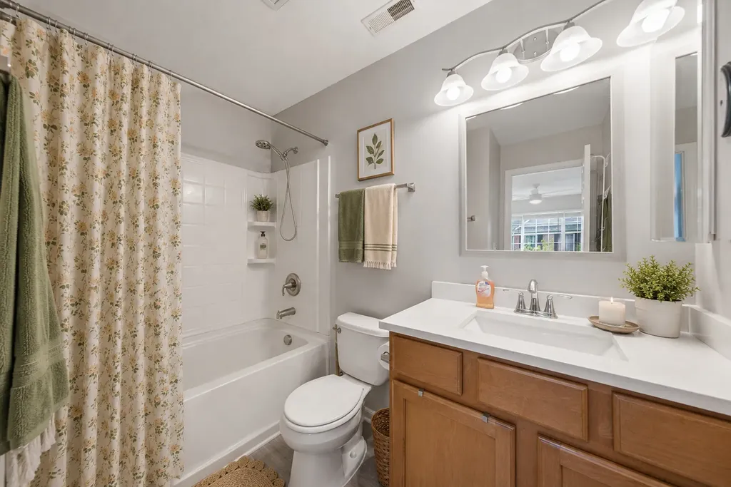 8992 Disbrow Street Huntley IL 60142