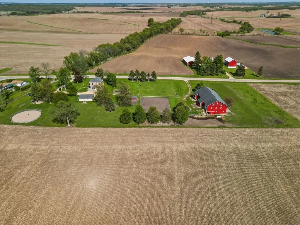 10538 North Pecatonica Road Leaf River IL 61047