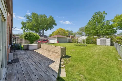1800 Buckingham Avenue Westchester IL 60154