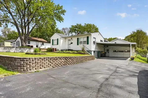 199 East Wilson Avenue Machesney Park IL 61115