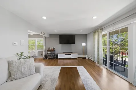 6255 South Mason Avenue Chicago IL 60638