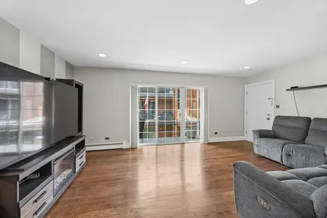6255 South Mason Avenue Chicago IL 60638