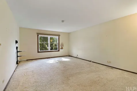 470 Highland Grove Drive Buffalo Grove IL 60089