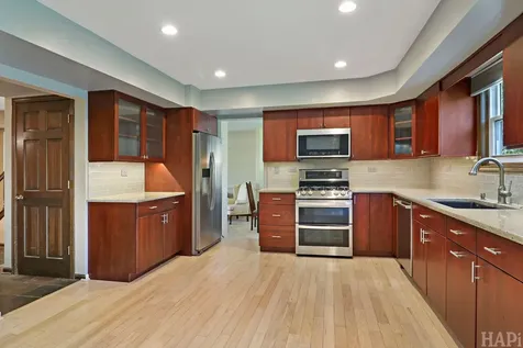 470 Highland Grove Drive Buffalo Grove IL 60089