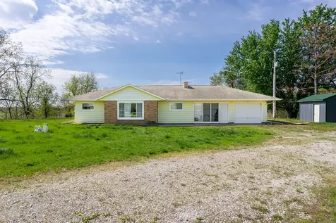 29897 North 2700th Avenue N Tampico IL 61283
