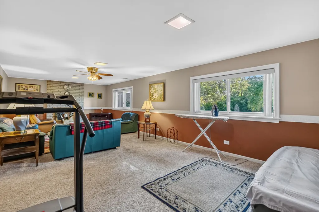 3173 Grandview Place Darien IL 60561