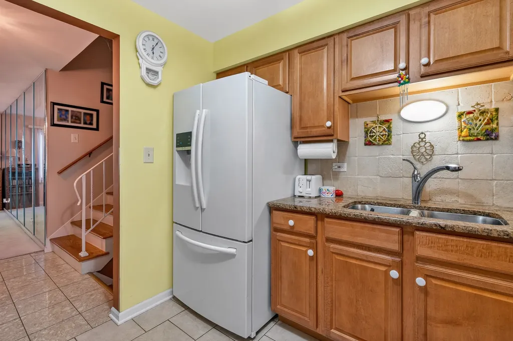 3173 Grandview Place Darien IL 60561