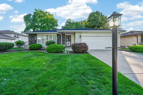 3173 Grandview Place Darien IL 60561