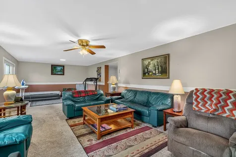 3173 Grandview Place Darien IL 60561