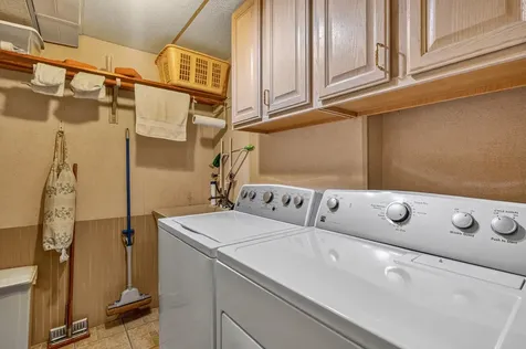 3173 Grandview Place Darien IL 60561
