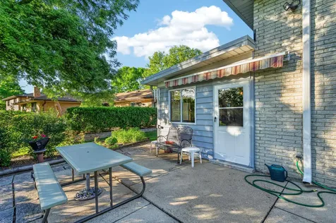 3173 Grandview Place Darien IL 60561