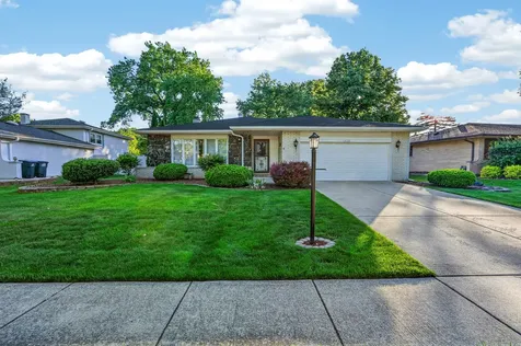 3173 Grandview Place Darien IL 60561
