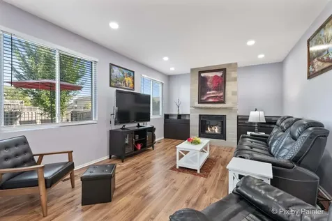 905 Shelter Island Lane Pingree Grove IL 60140