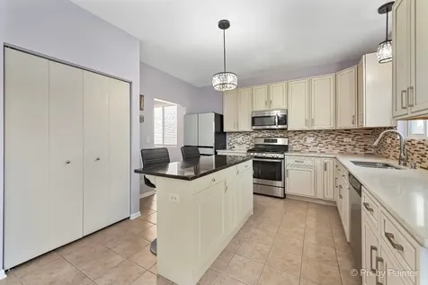 905 Shelter Island Lane Pingree Grove IL 60140