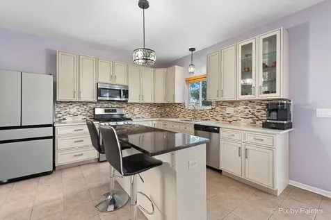 905 Shelter Island Lane Pingree Grove IL 60140
