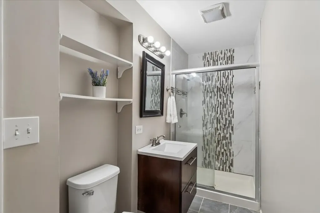 17 Rugby Road Lake Zurich IL 60047