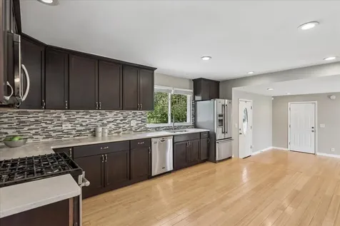 17 Rugby Road Lake Zurich IL 60047