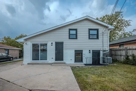 3925 168TH Place Country Club Hills IL 60478