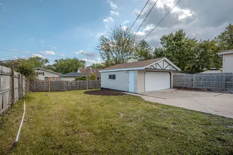3925 168TH Place Country Club Hills IL 60478