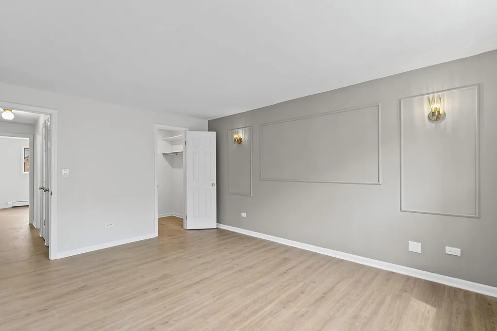 5331 North Delphia Avenue Chicago IL 60656