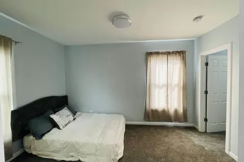 15736 Turlington Avenue Harvey IL 60426