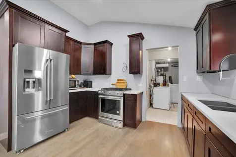 5549 West 102nd Street Oak Lawn IL 60453