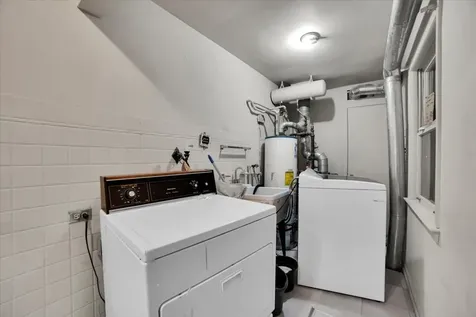 5549 West 102nd Street Oak Lawn IL 60453
