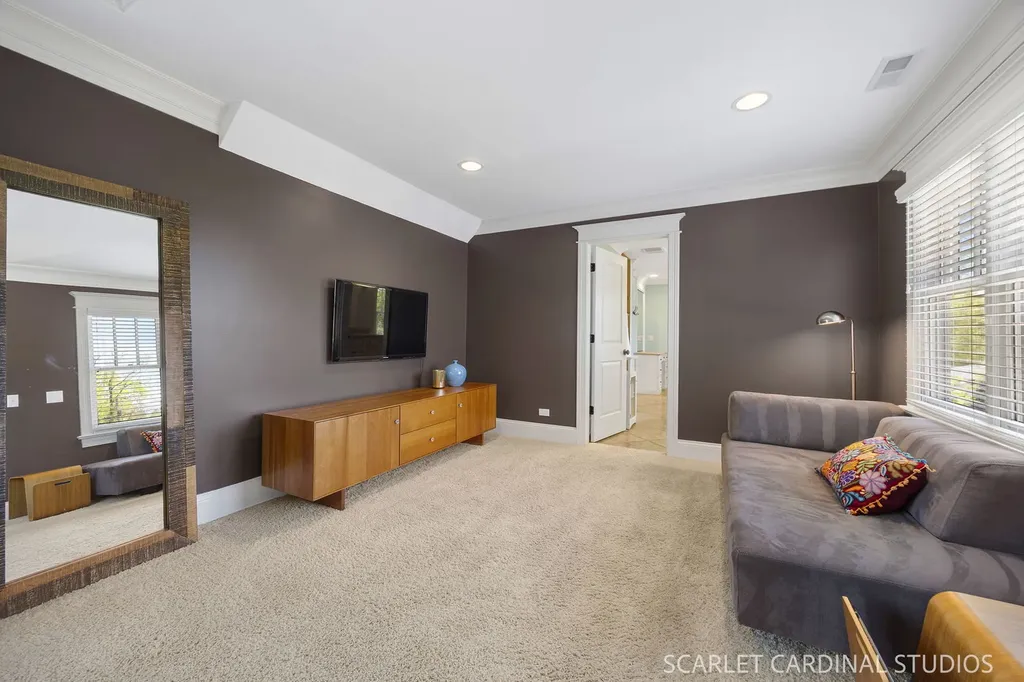 532 Turf Lane Wheaton IL 60187