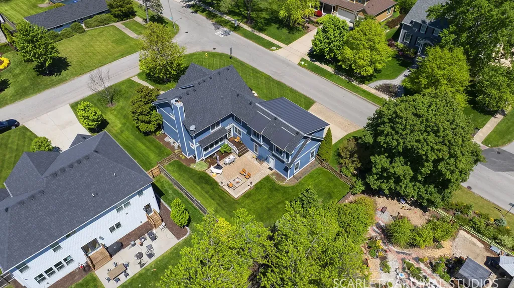 532 Turf Lane Wheaton IL 60187