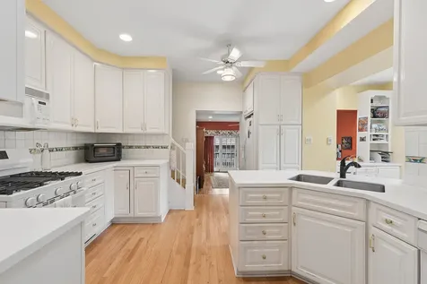 829 Gardner Road Flossmoor IL 60422