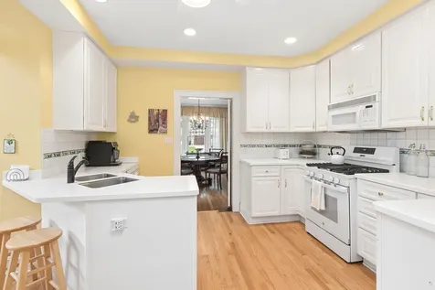 829 Gardner Road Flossmoor IL 60422