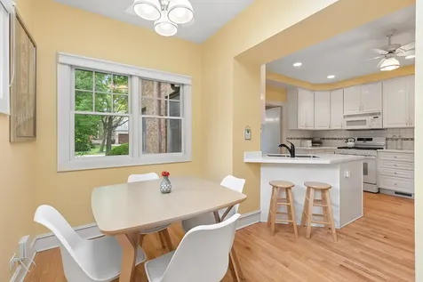 829 Gardner Road Flossmoor IL 60422