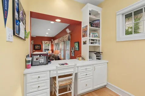 829 Gardner Road Flossmoor IL 60422