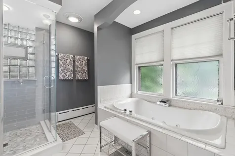 829 Gardner Road Flossmoor IL 60422