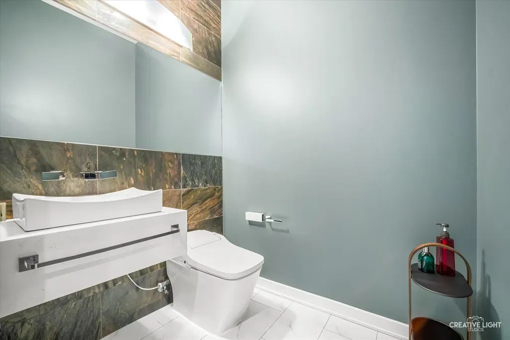 204 North Park Drive Chicago IL 60601