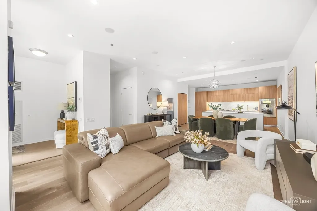 204 North Park Drive Chicago IL 60601