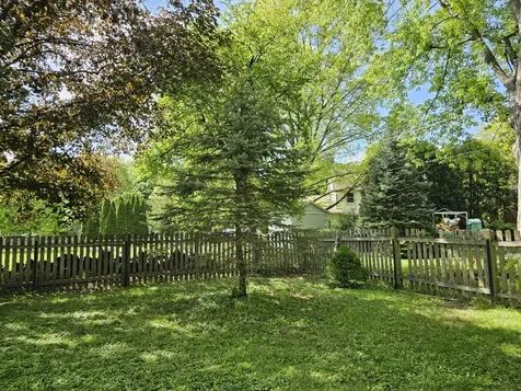 813 Considine Road Geneva IL 60134